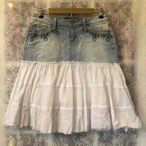 Vintage Y2K Hint Jeans Denim Skirt Light Blue Size 5 Tiered Cotton Distressed